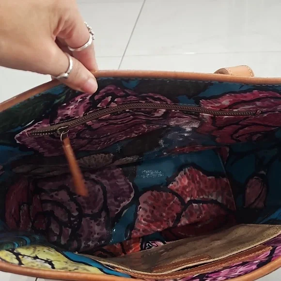 Beautiful Consuela All Lether - Picture 8 of 9